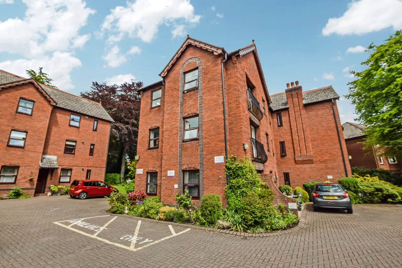 Regent Road, Altrincham, WA14, photo 14