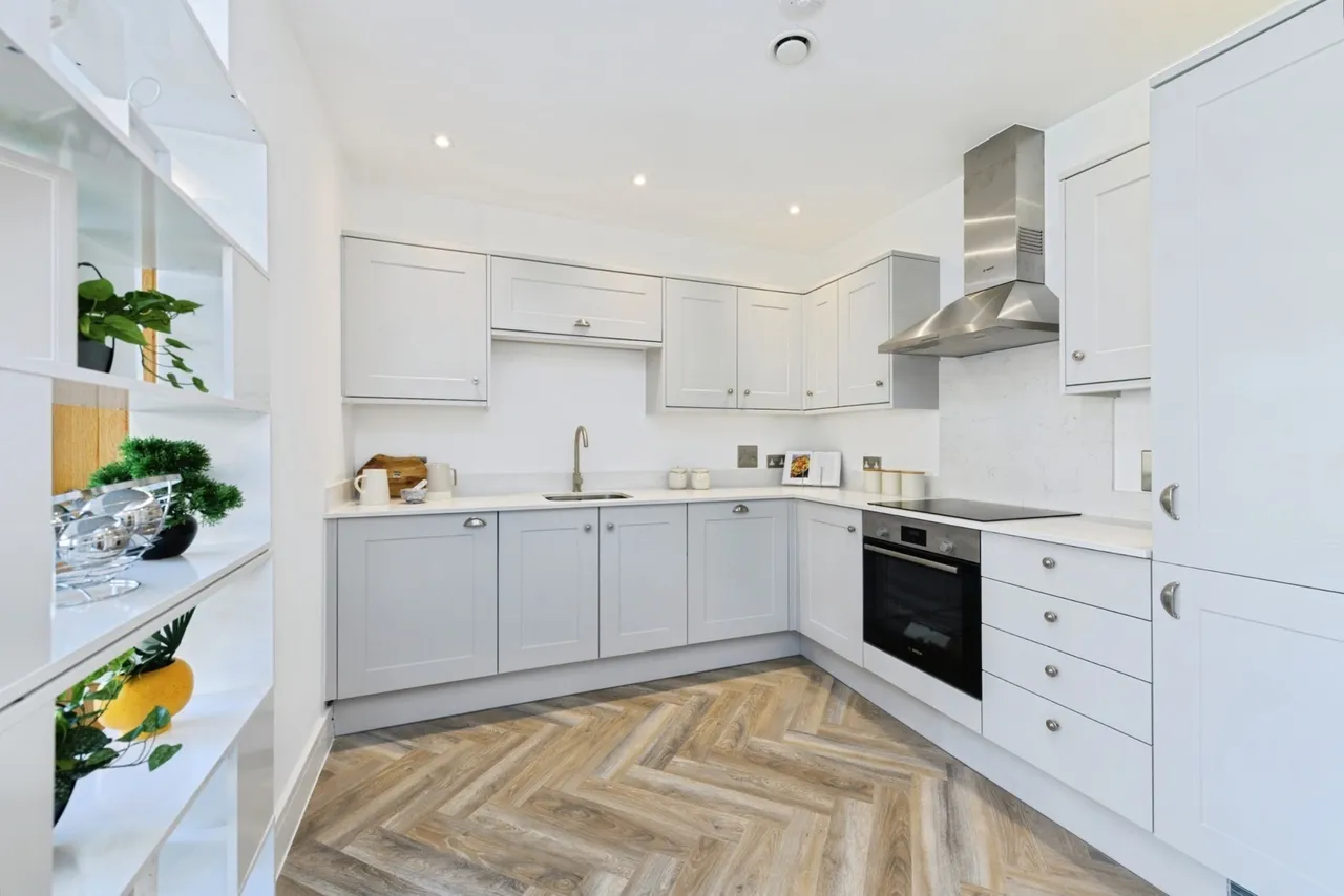 Fairoak Close, Kenley, CR8, photo 4