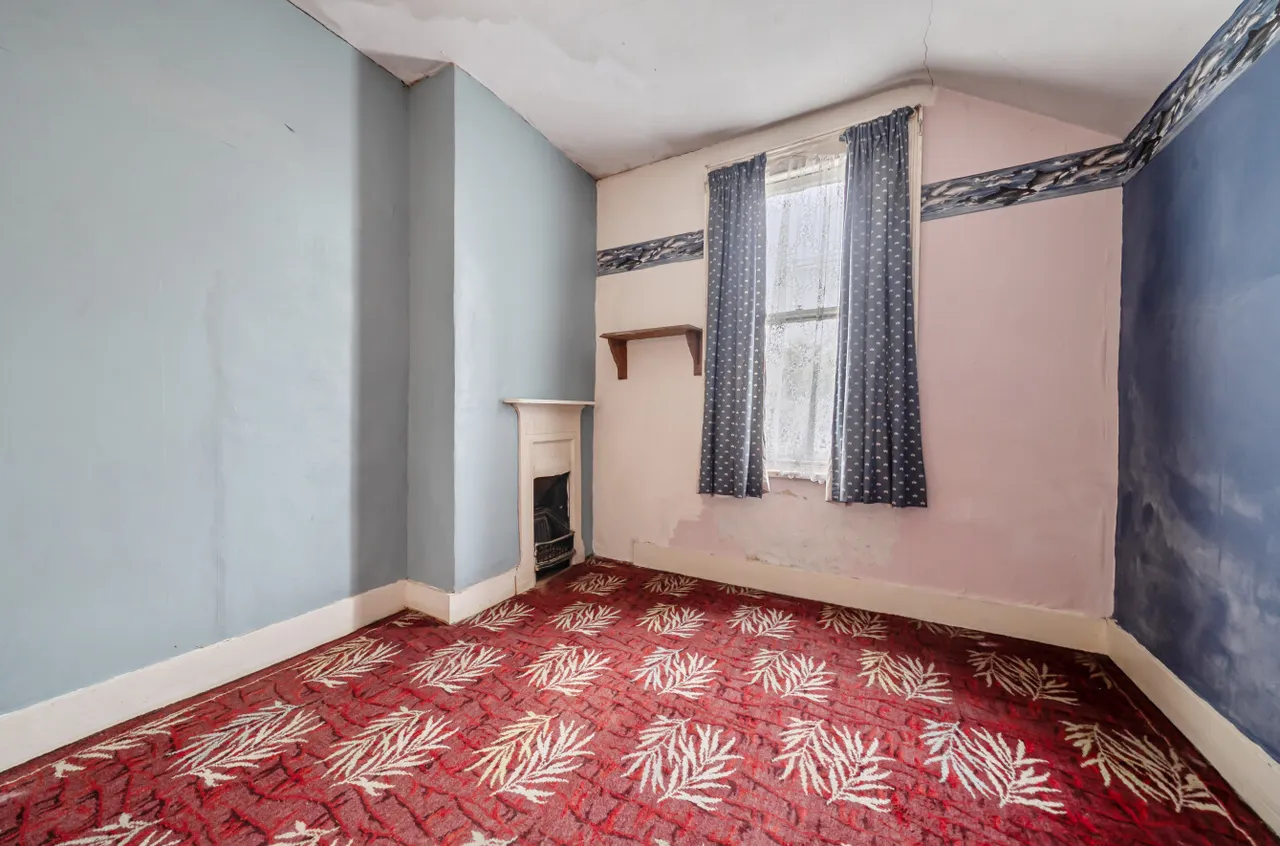 MacDonald Road, Lightwater, Surrey, GU18 5TN, photo 16