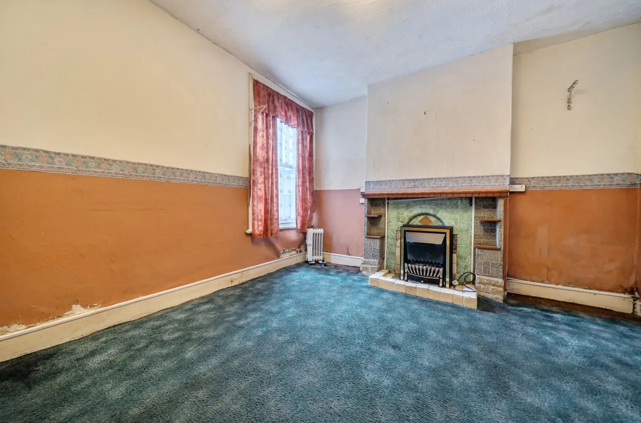 MacDonald Road, Lightwater, Surrey, GU18 5TN, photo 5