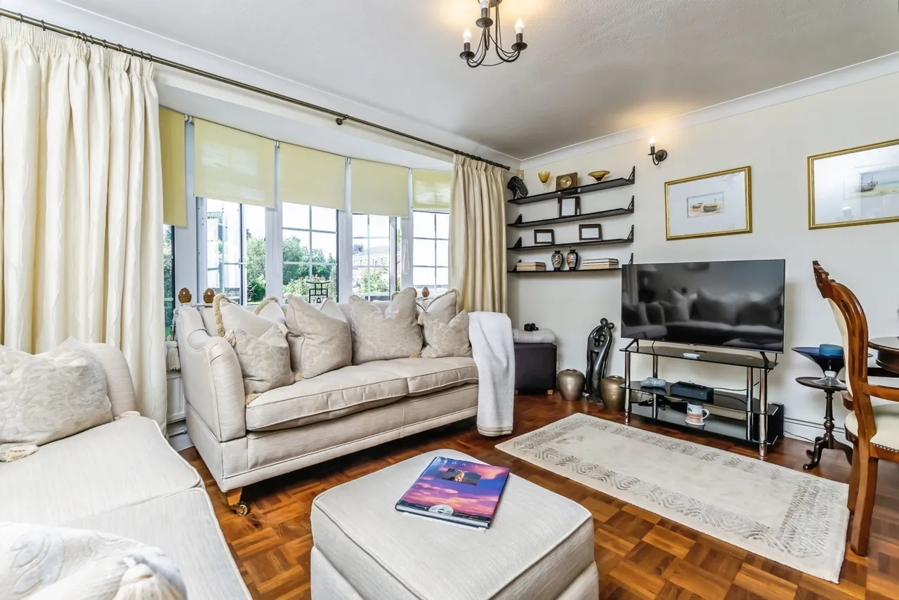 Hayes Lane, Kenley, CR8, photo 14