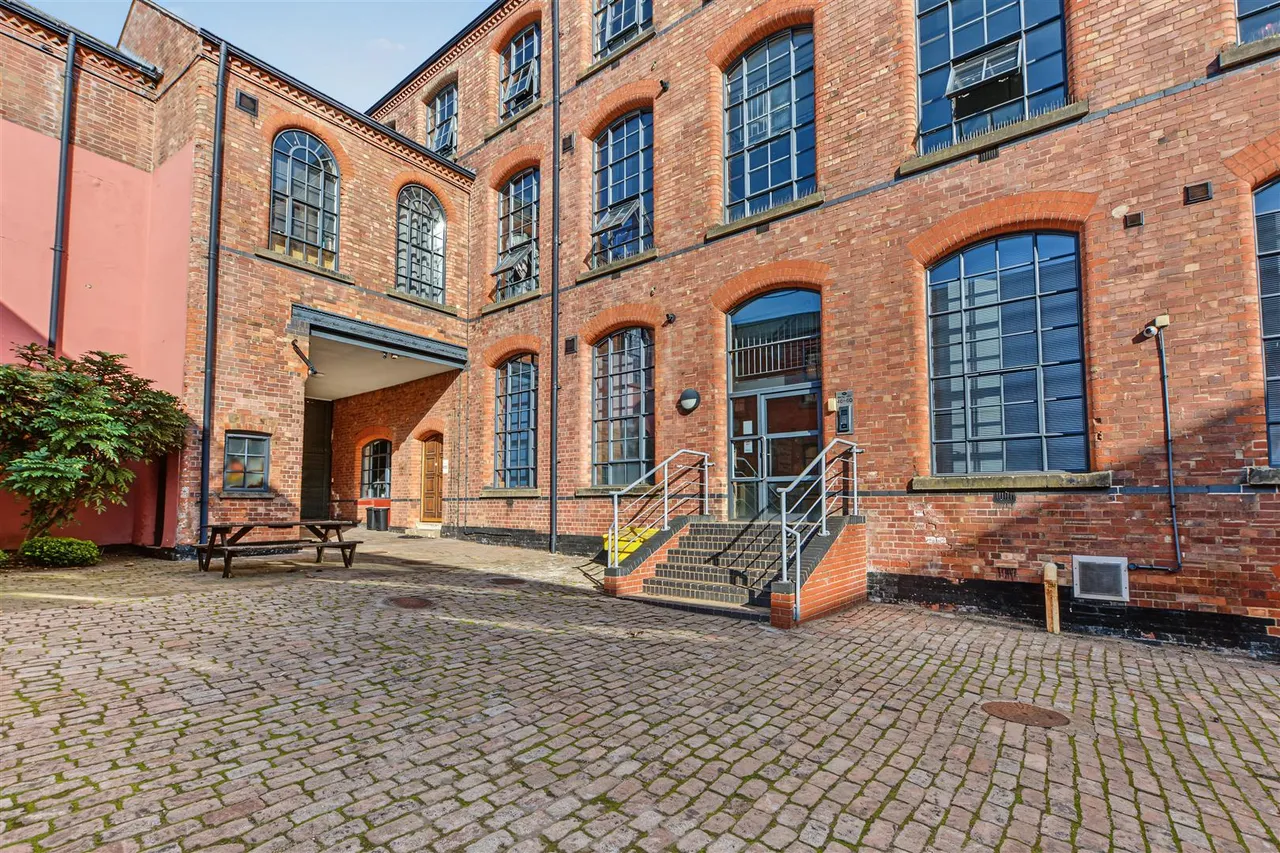 Morley Street, Daybrook, NG5, photo 9