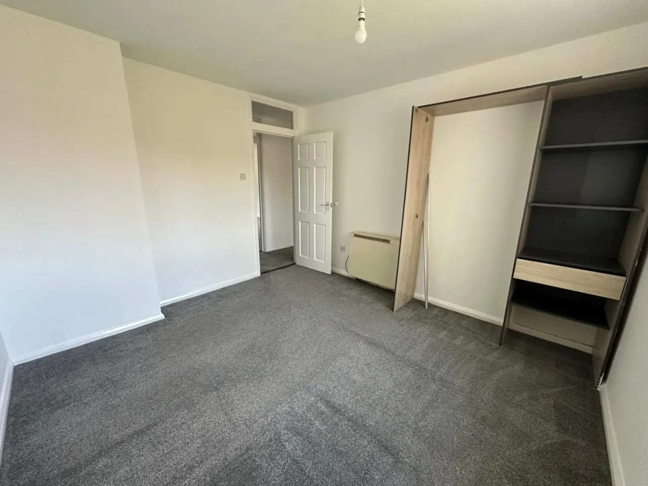 Greenside Court, Eccles, M30, photo 3