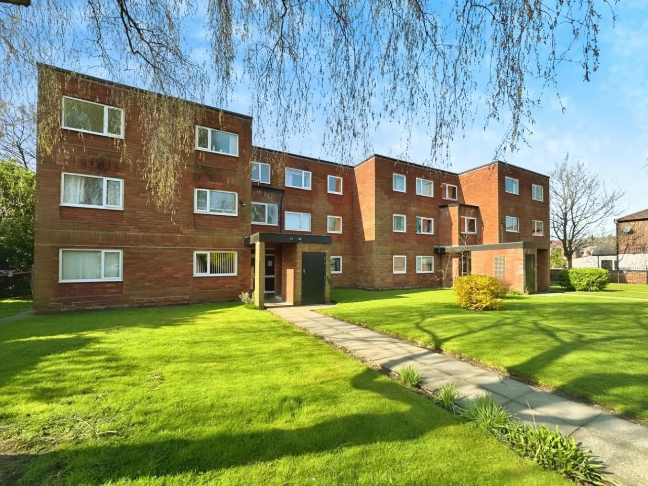 Greenside Court, Eccles, M30, photo 7