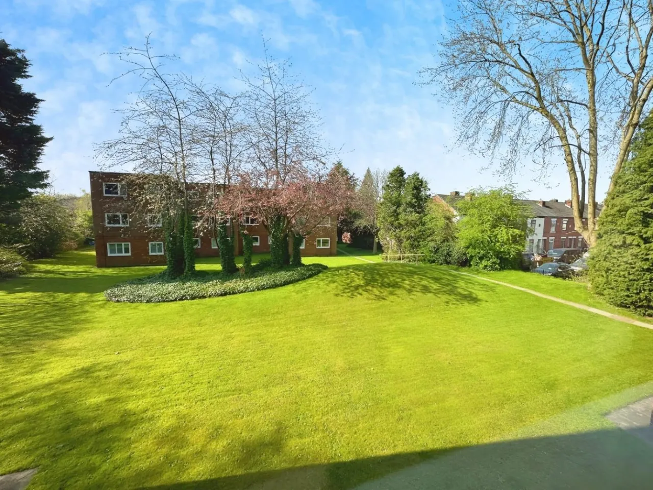 Greenside Court, Eccles, M30, photo 9