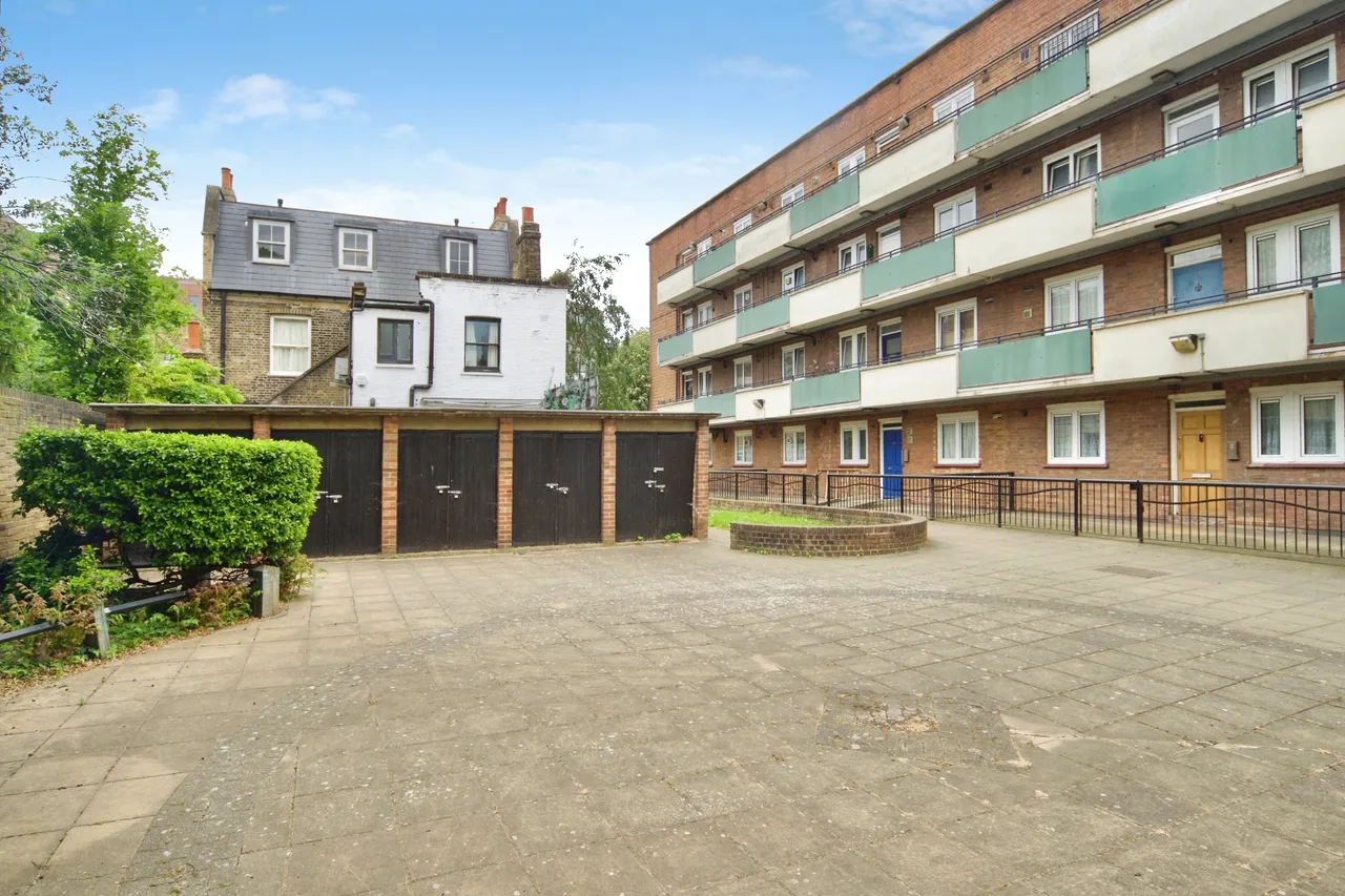 Bazely Street, London, E14, photo 19