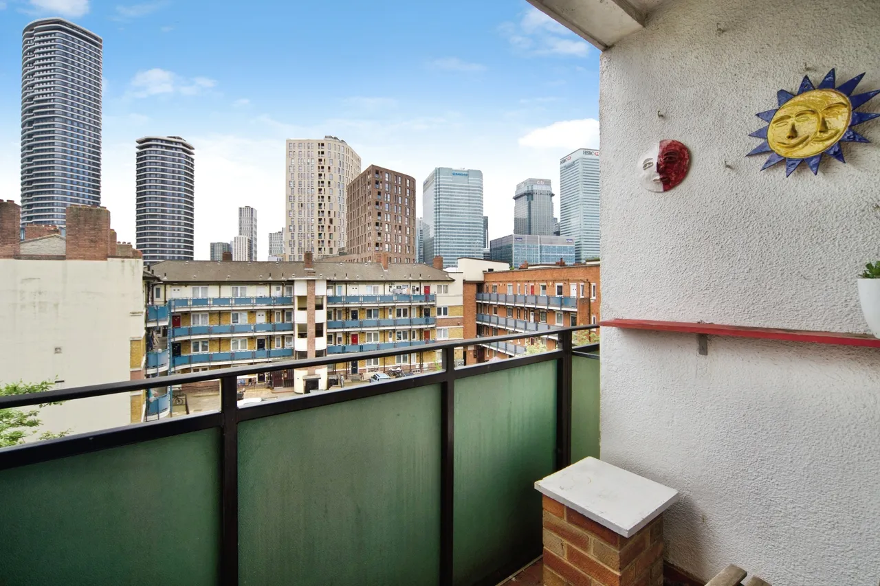 Bazely Street, London, E14, photo 2