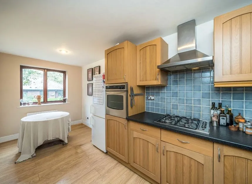 Slievemore Close, Clapham, SW4, photo 4