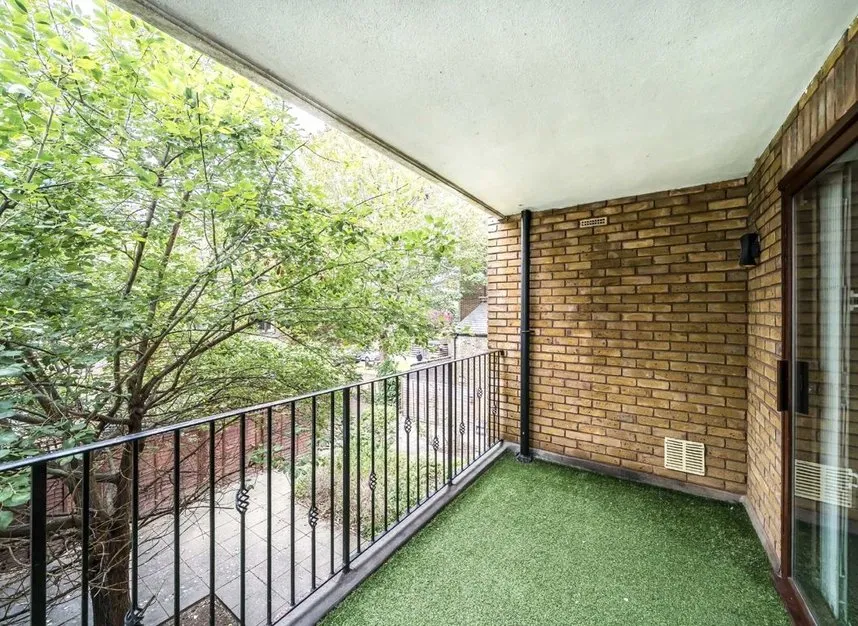 Slievemore Close, Clapham, SW4, photo 8