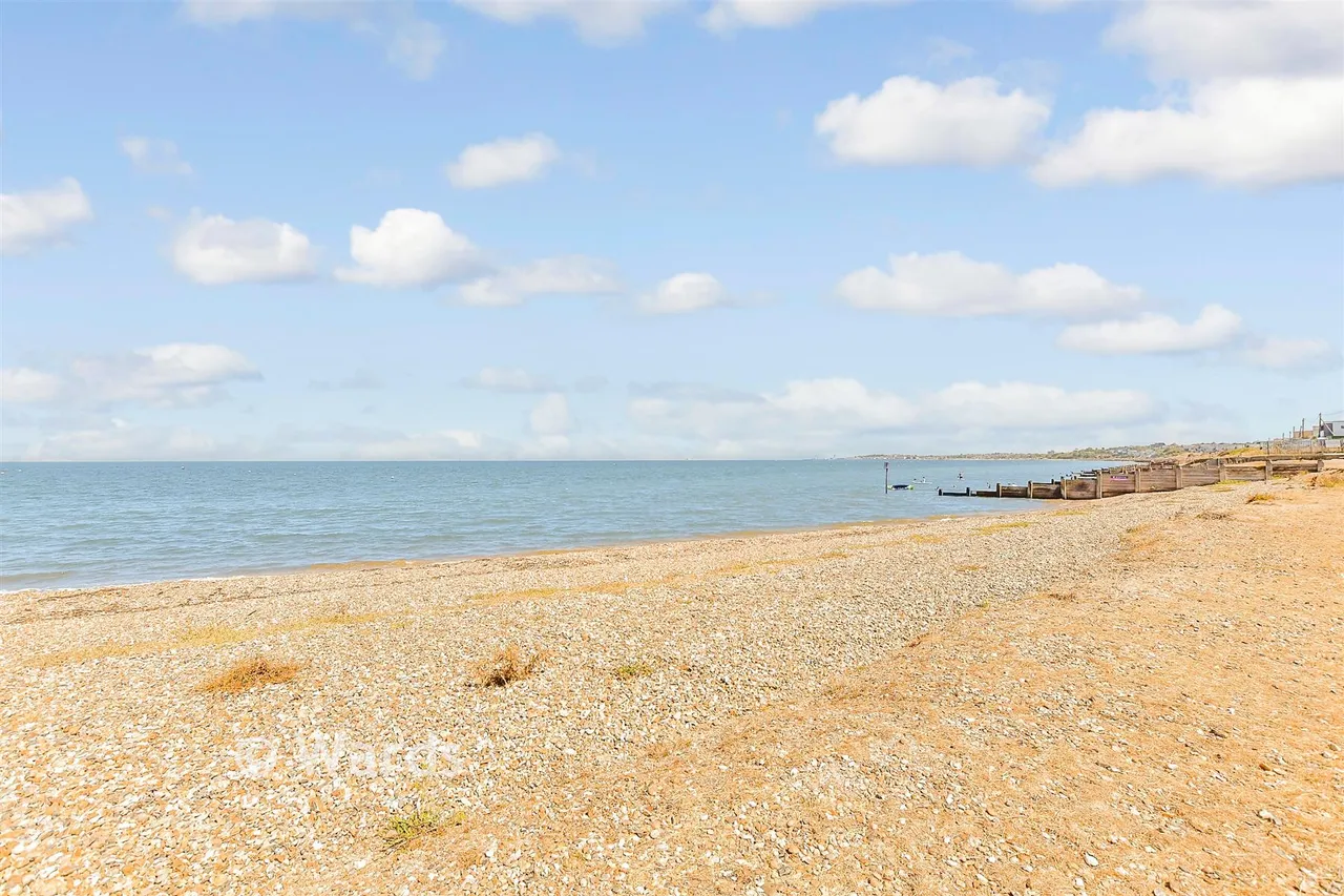 Faversham Road, Seasalter, CT5, photo 17
