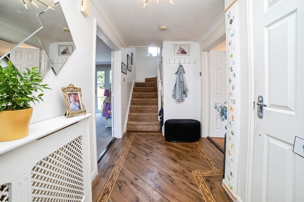 Chestnut Gardens, SUTTON-IN-ASHFIELD, Nottinghamshire, NG17, photo 5