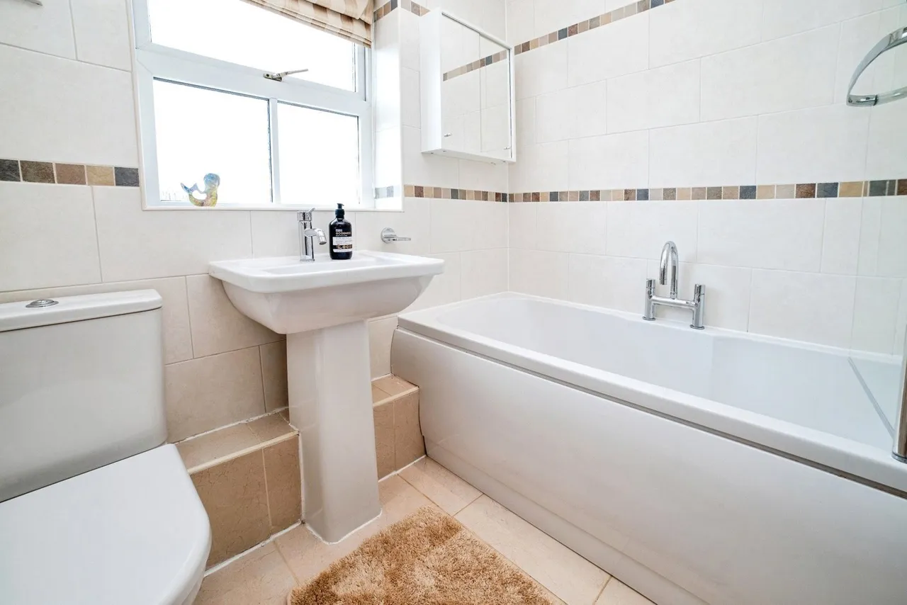Chestnut Gardens, SUTTON-IN-ASHFIELD, Nottinghamshire, NG17, photo 21