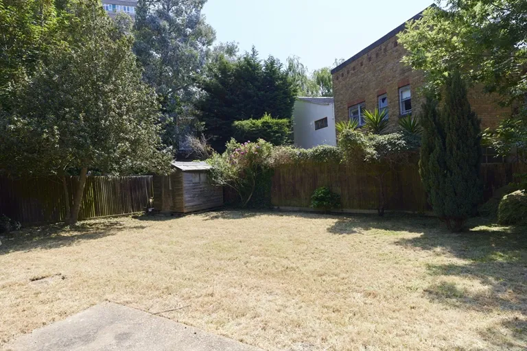 Mapesbury Road, Willesden Green, NW2 4JE, photo 3