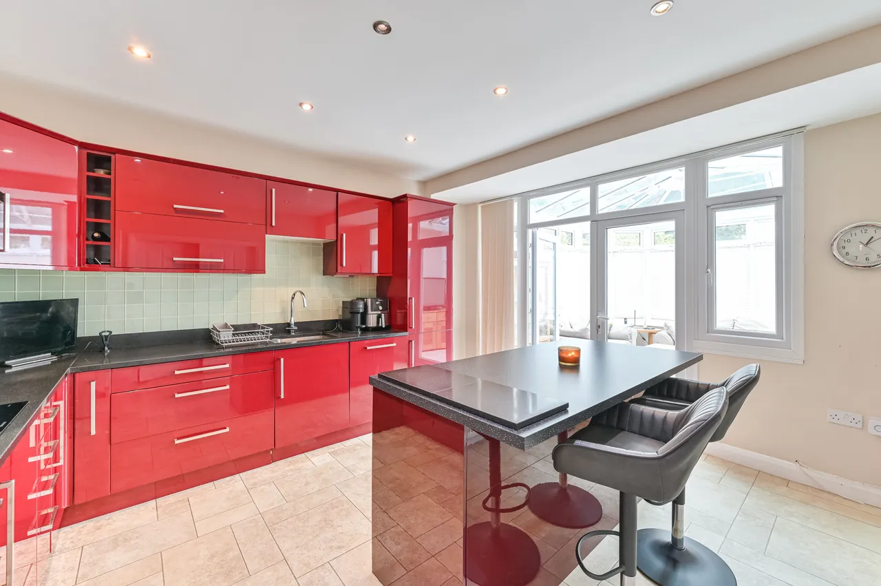 46 Cambridge Drive, London, photo 4