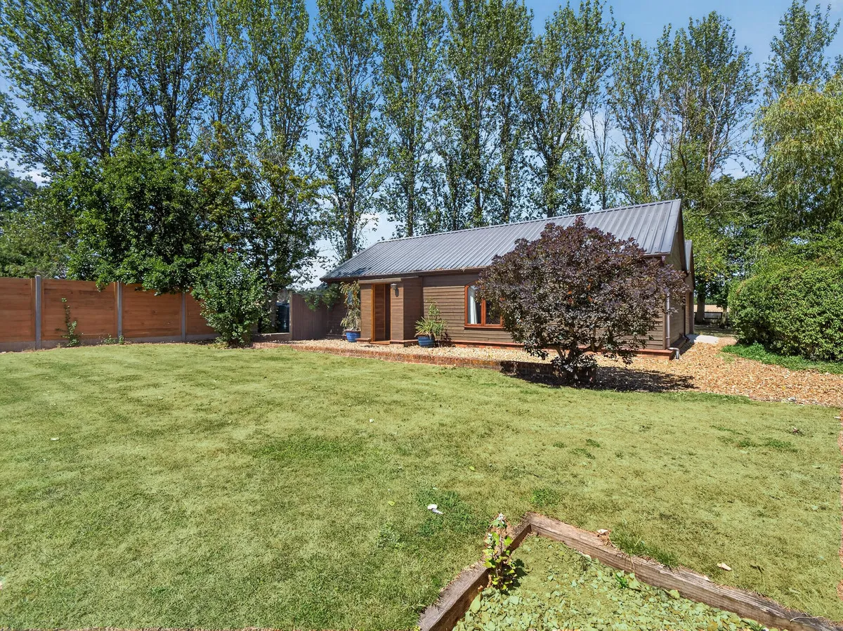 Boddington Road, Claydon Banbury, OX17, photo 45