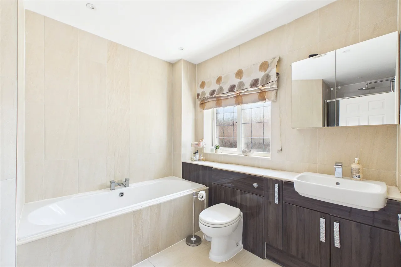 Chapel Lane, Bagshot, GU19, photo 13