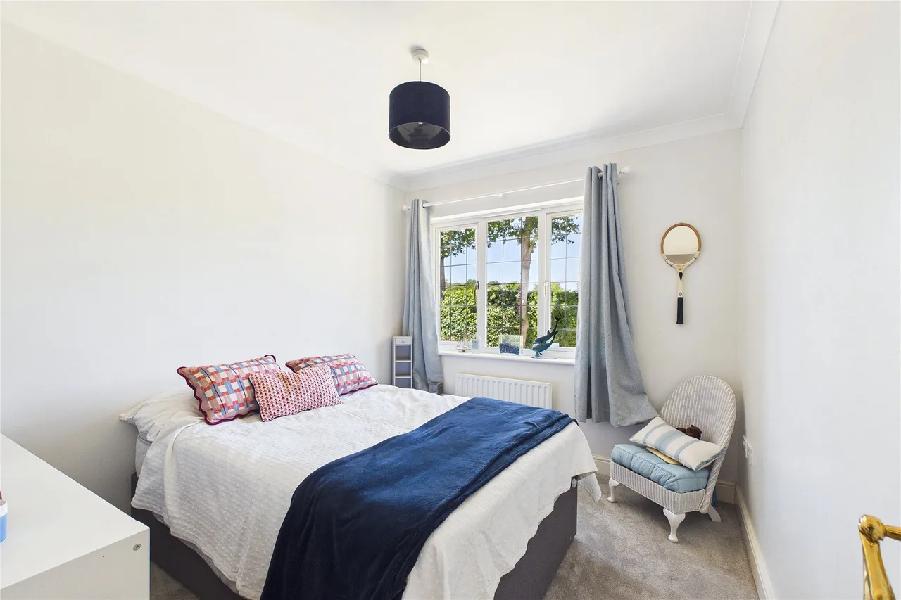 Chapel Lane, Bagshot, GU19, photo 15