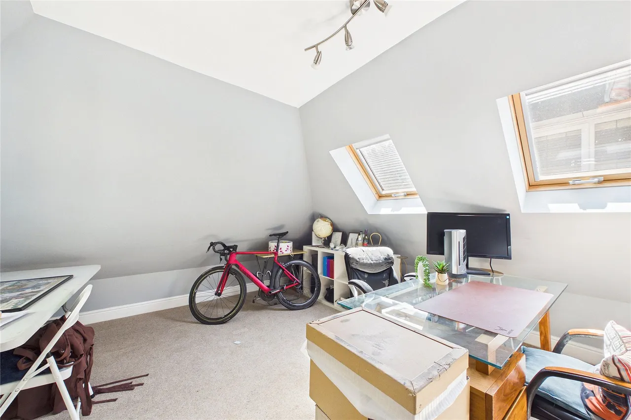 Chapel Lane, Bagshot, GU19, photo 25