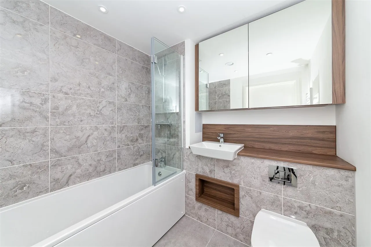 Adenmore Road, Catford, SE6, photo 6
