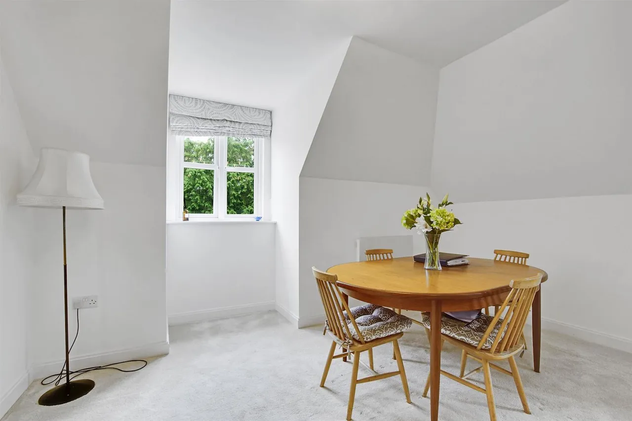 Westhall Road, Warlingham, CR6, photo 13