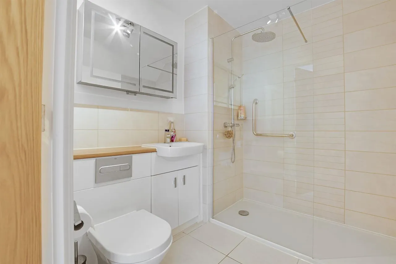 Westhall Road, Warlingham, CR6, photo 7