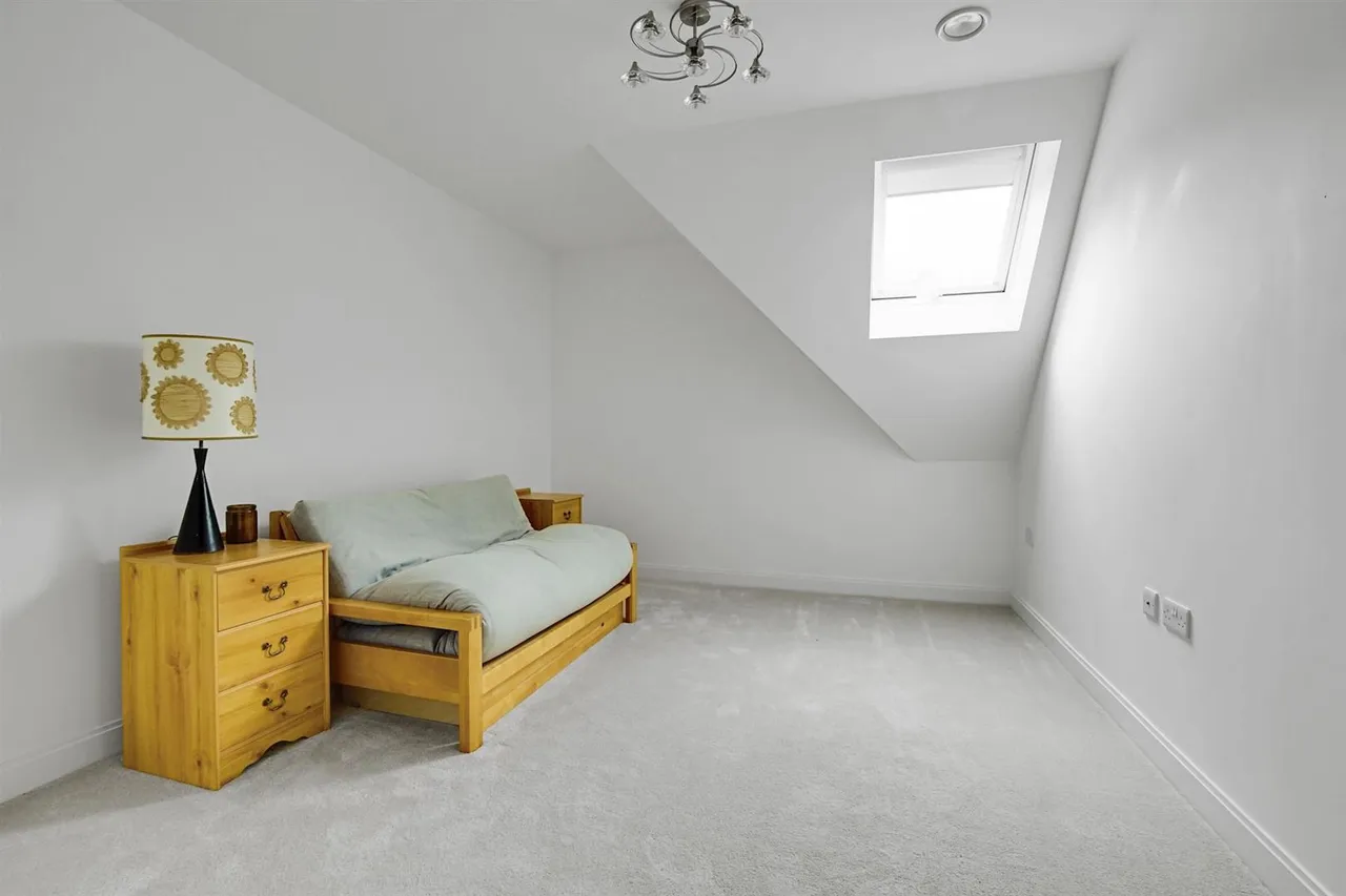 Westhall Road, Warlingham, CR6, photo 8