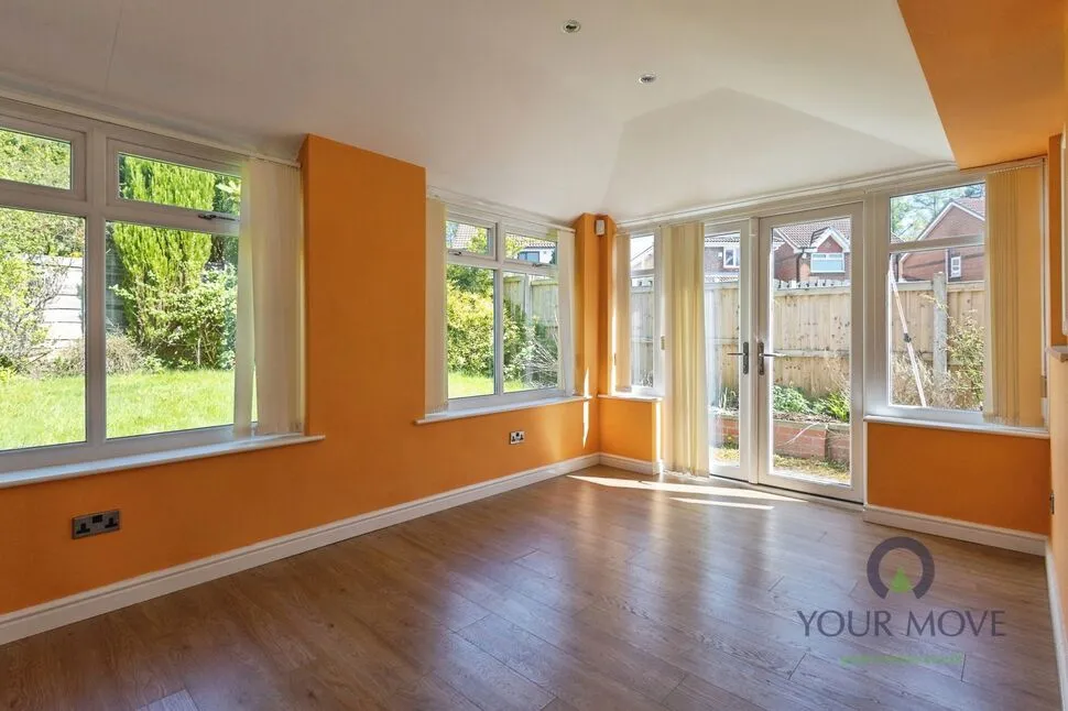 Hughley Close, Royton, OL2, photo 4