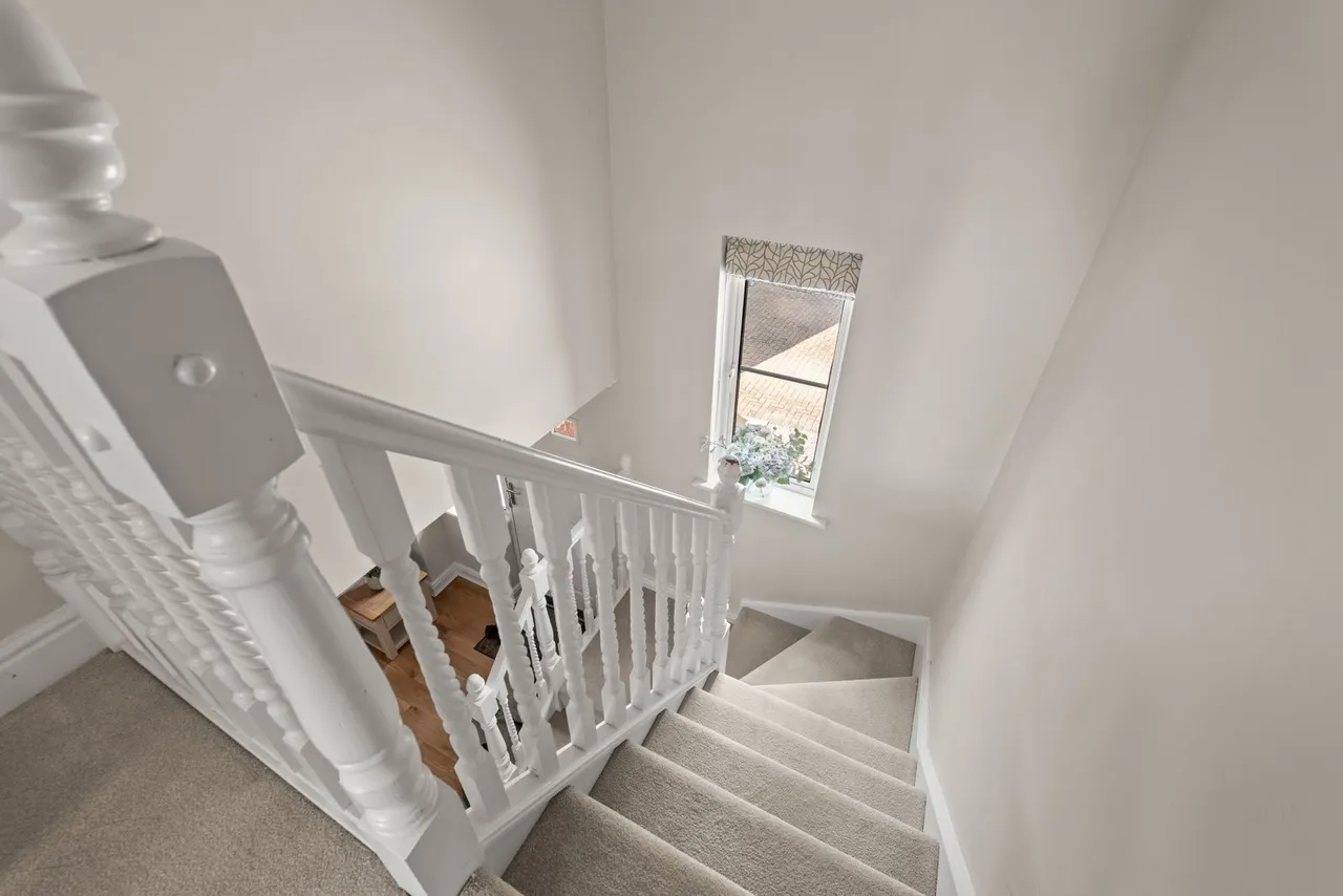 Hawthorn Close, Bleasby, NG14, photo 25