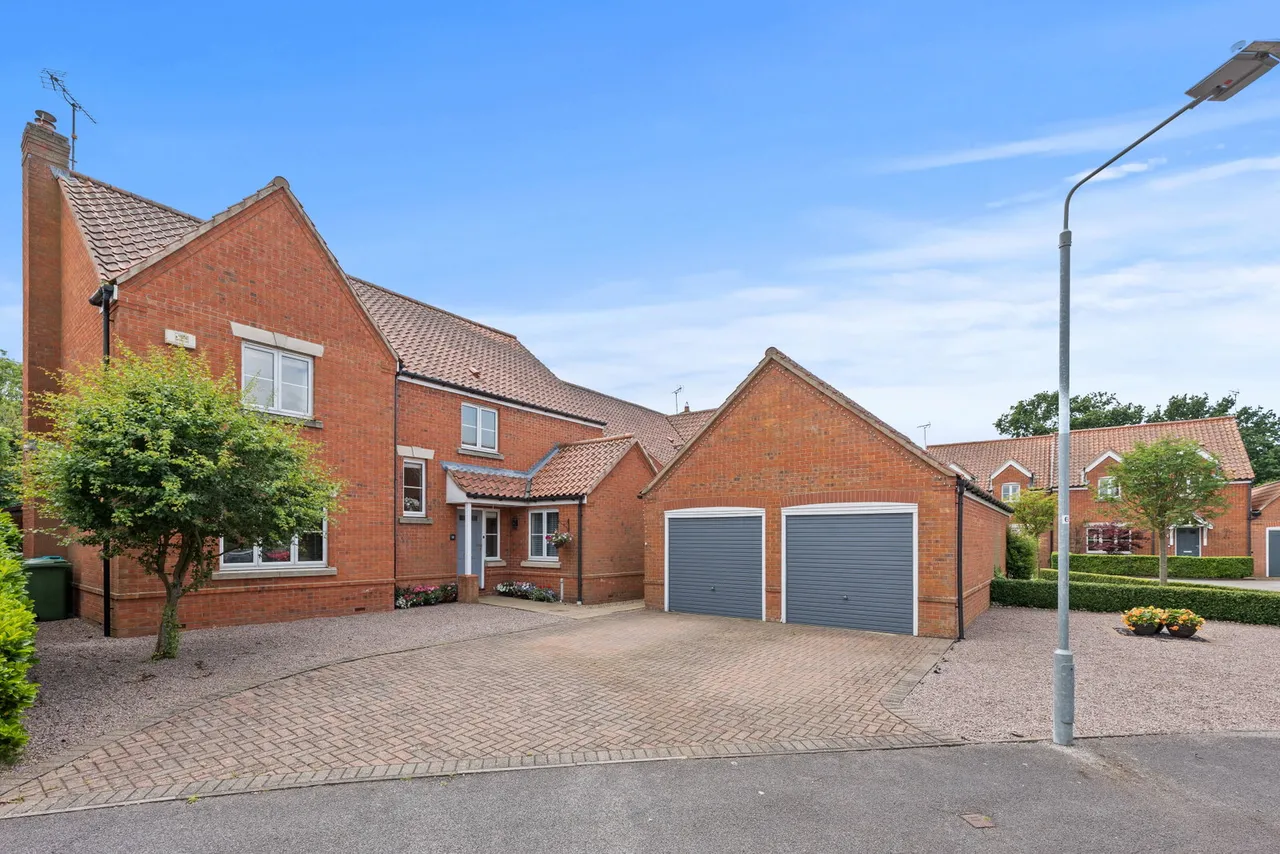 5 bed house for sale, Hawthorn Close, Bleasby, NG14