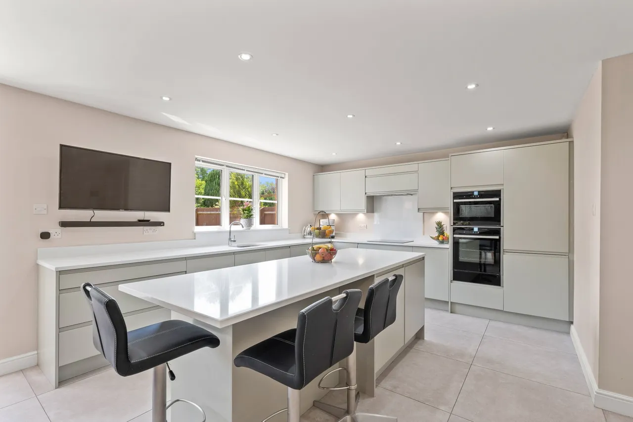 Hawthorn Close, Bleasby, NG14, photo 2