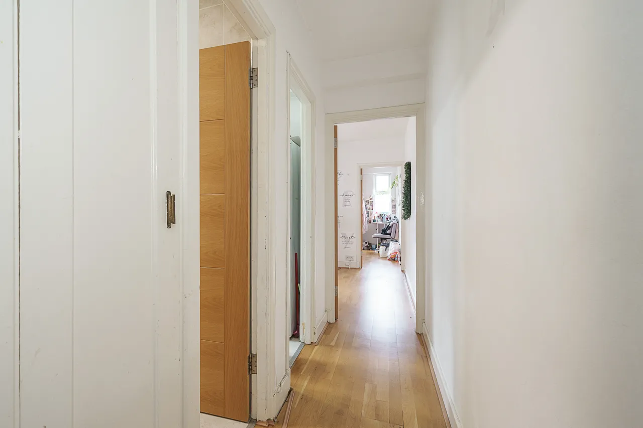 Chiswick Village, London, W4, photo 9