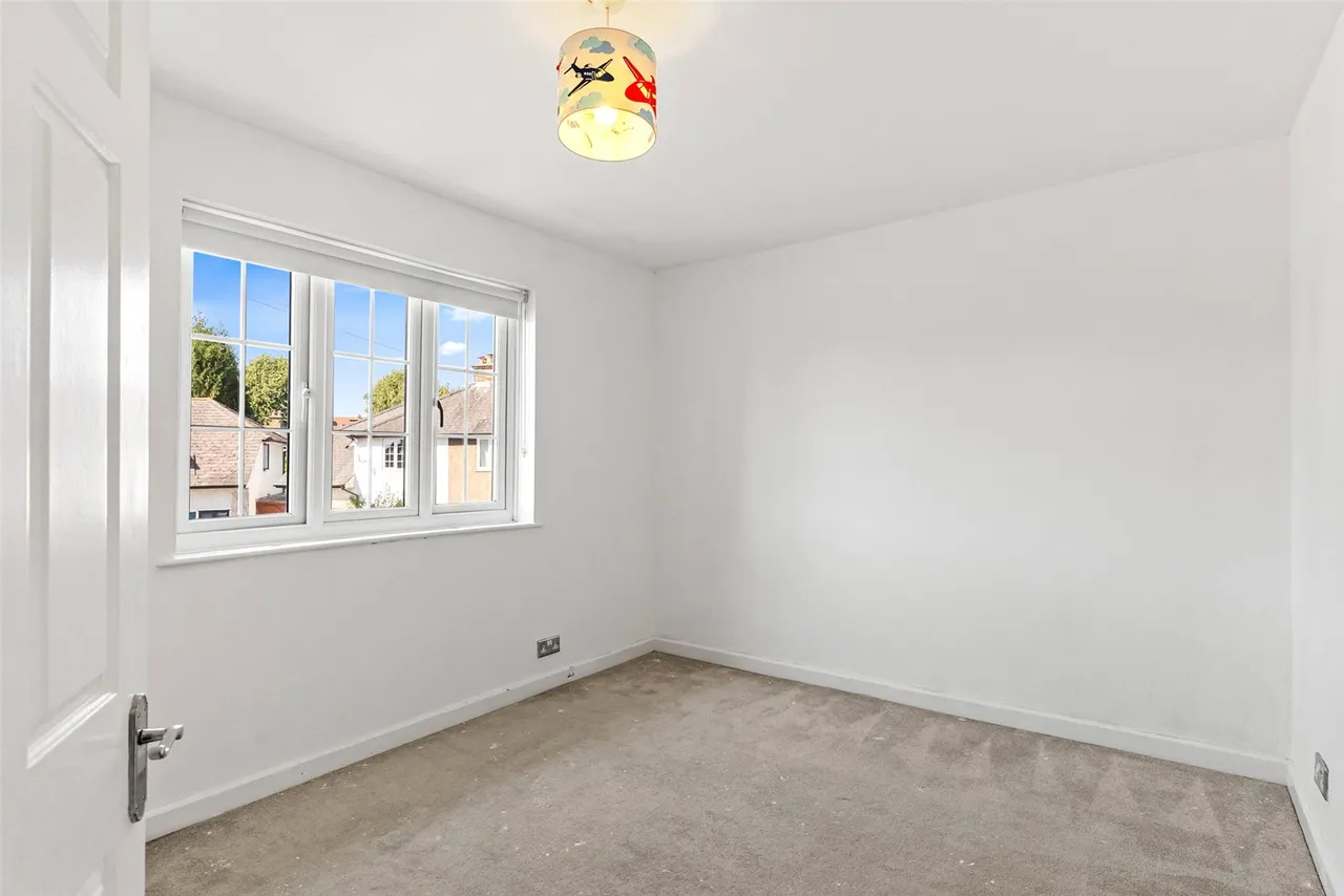 Wembley Road, Hampton, TW12 2QE, photo 10