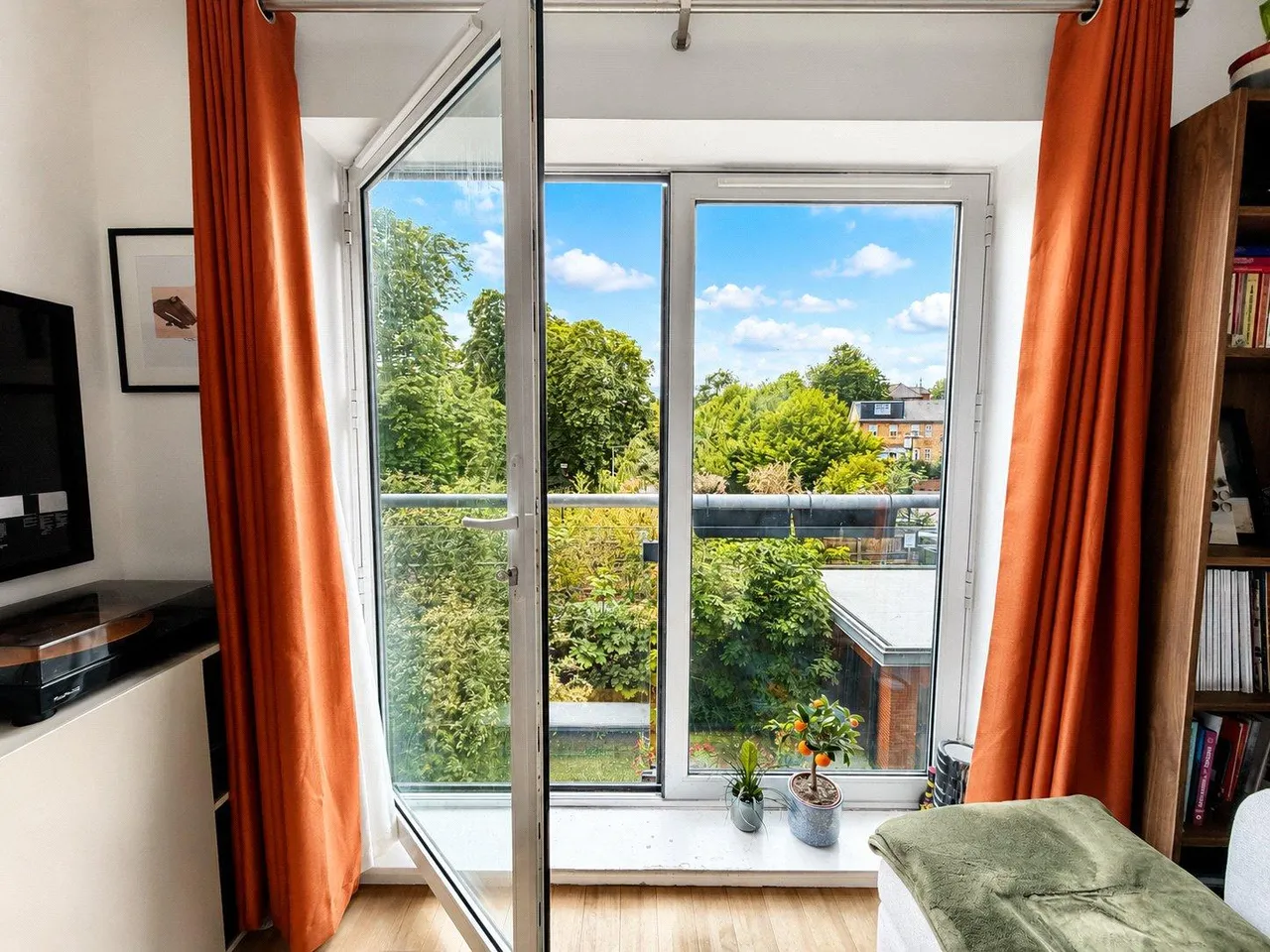 Birdwood Avenue, London, SE13, photo 8