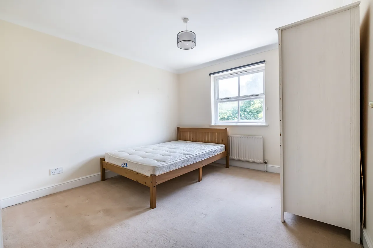 Iveley Road, London, SW4, photo 9