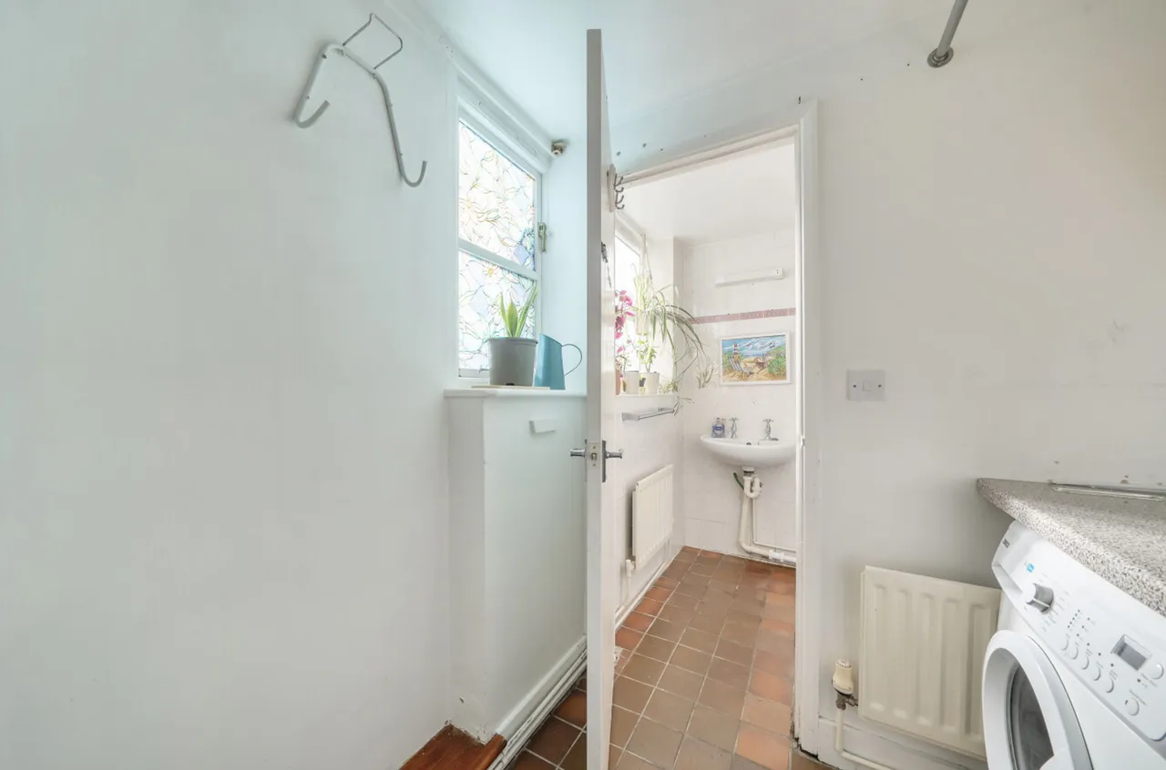 North Lyminge Lane, Lyminge, CT18, photo 11