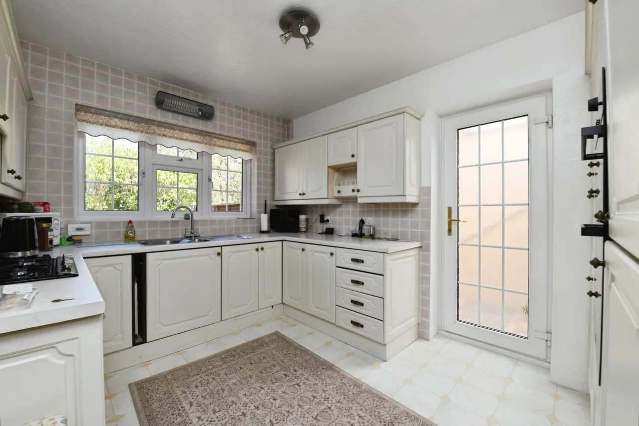 The Gardens, BRENTWOOD, Essex, CM15, photo 4