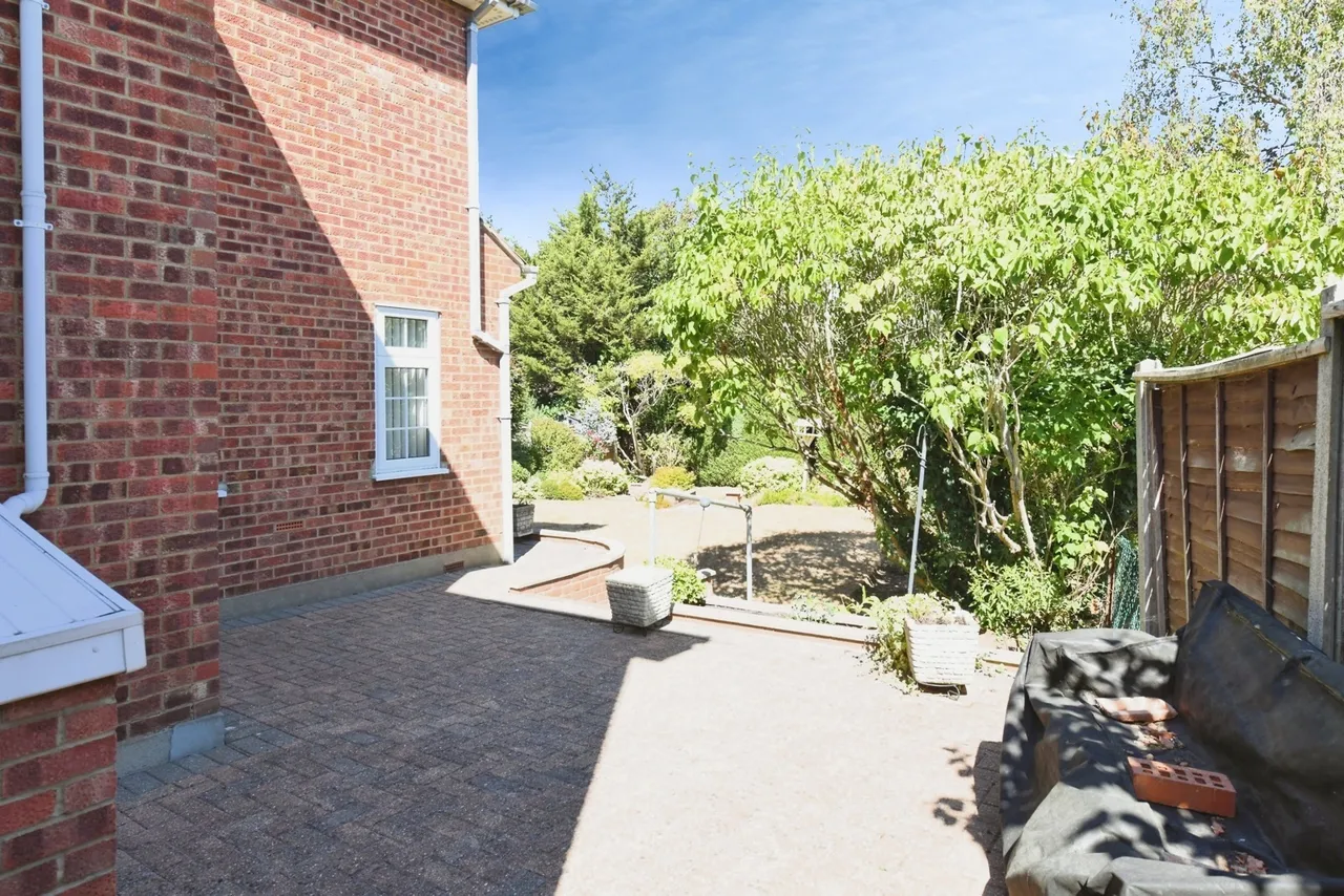 The Gardens, BRENTWOOD, Essex, CM15, photo 24