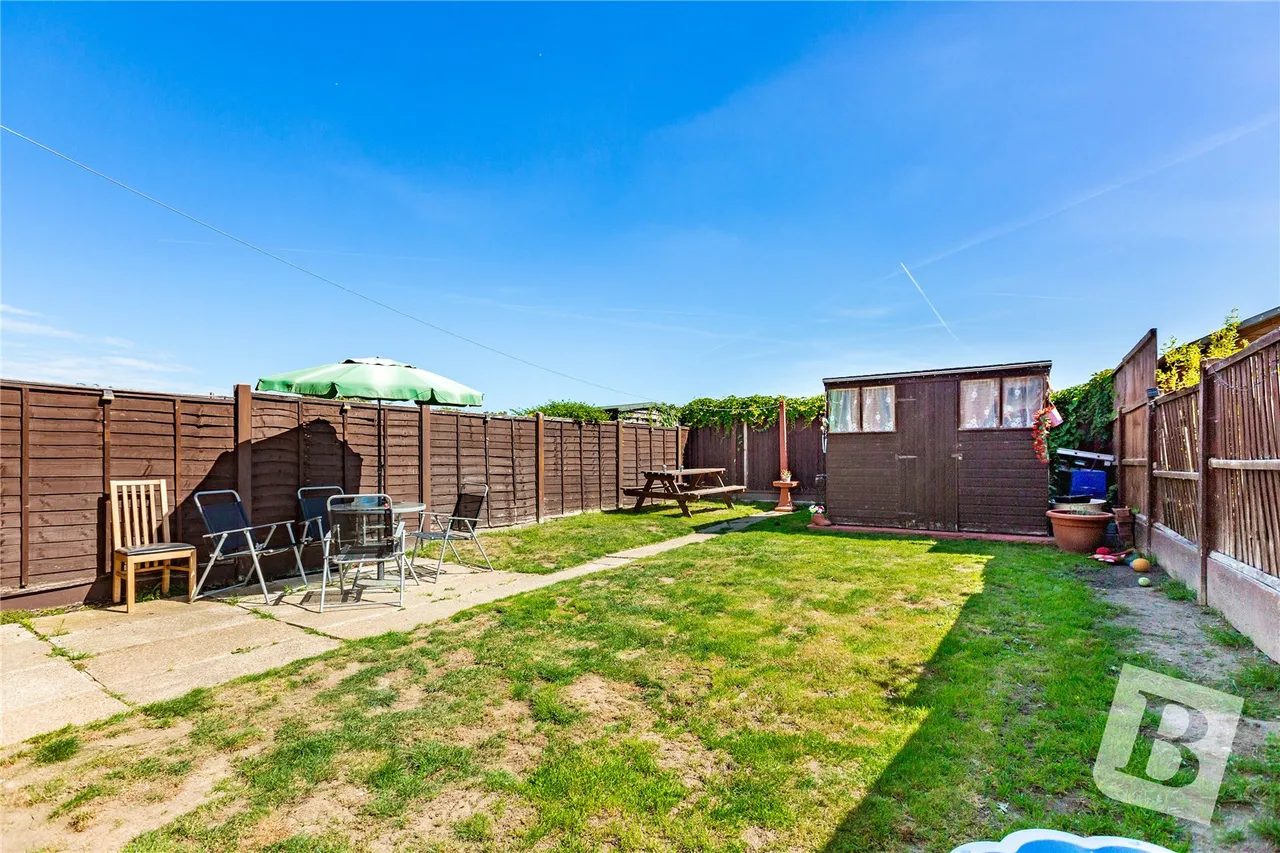 South Ockendon, RM15, photo 7