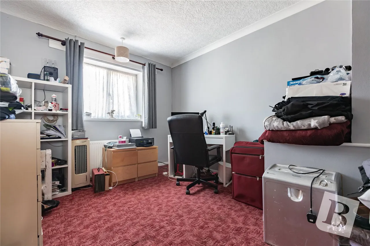 South Ockendon, RM15, photo 4