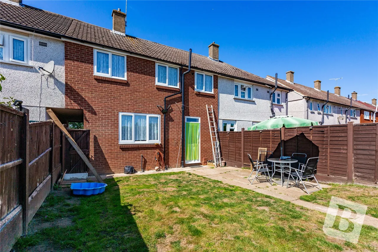 South Ockendon, RM15, photo 6
