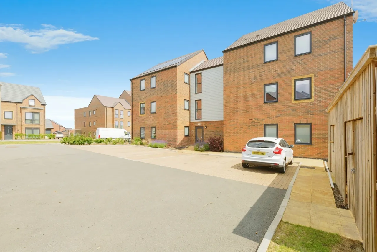 Round Meadow Road, Leicester, LE4, photo 13