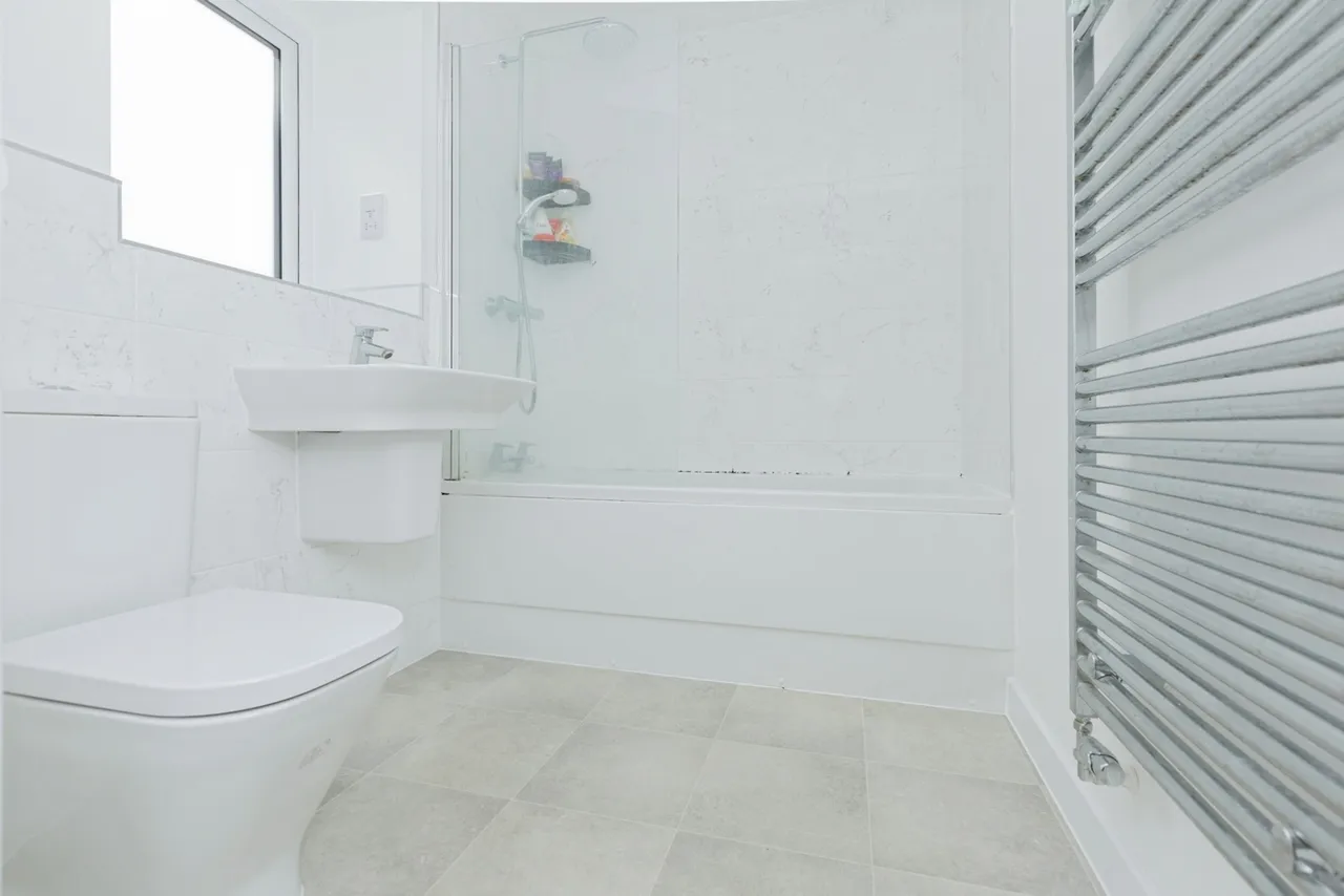 Round Meadow Road, Leicester, LE4, photo 5