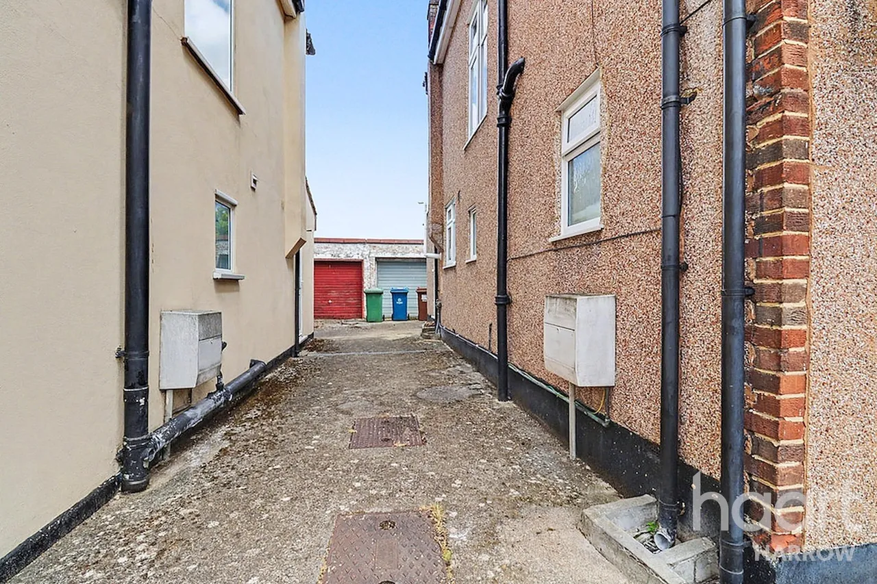 Tavistock Road, Edgware, HA8, photo 6
