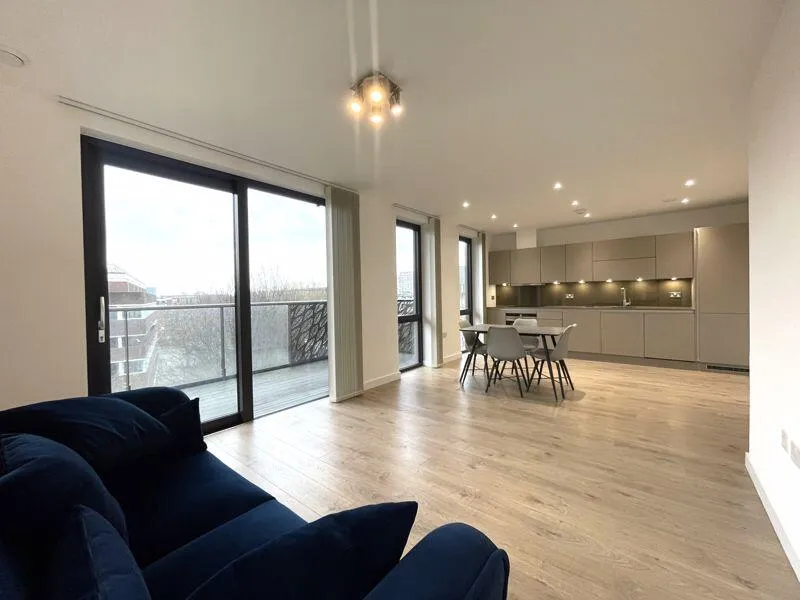 2 bed flat to rent, Caledonian Road, London, N1