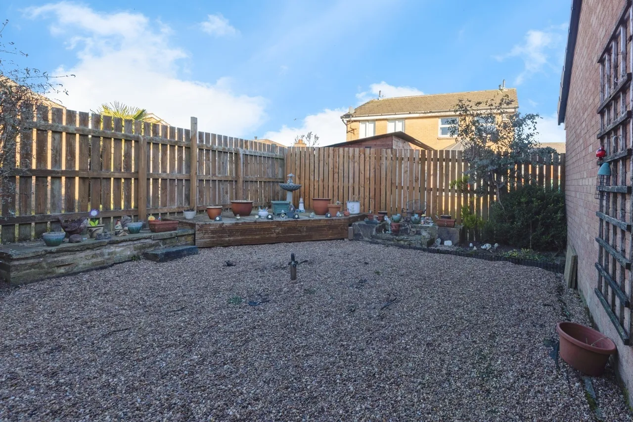 Ogden View Close, Halifax, West Yorkshire, HX2, photo 14