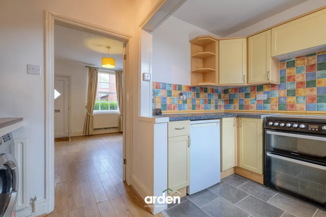 Foregate Street, Astwood Bank, B96, photo 6