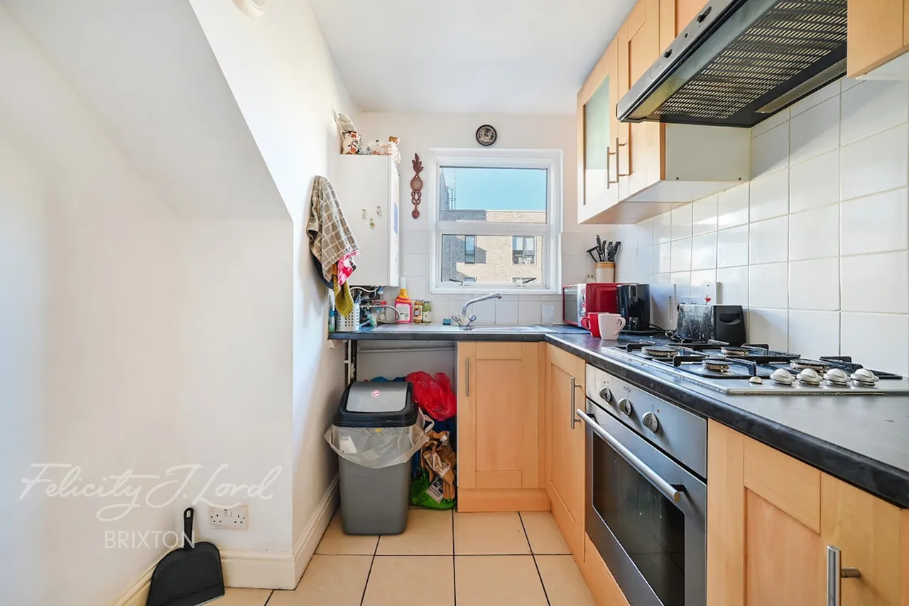 Coldharbour Lane, London, photo 7