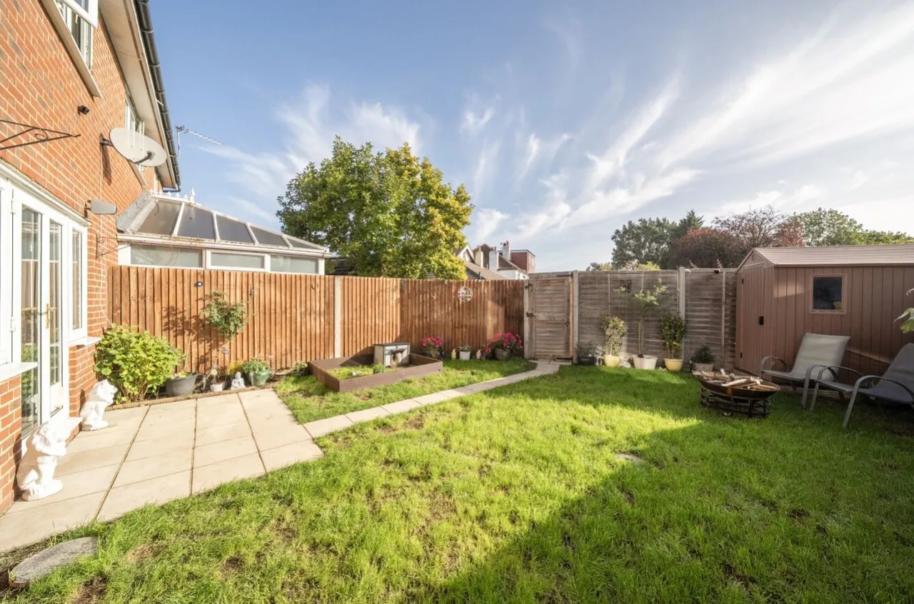 St. Dunstans Hill Cheam, Cheam, SM1, photo 14