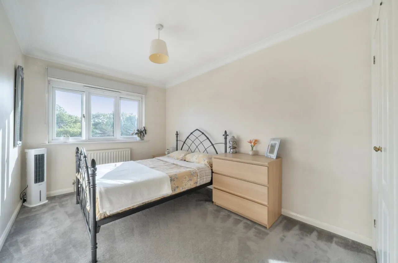St. Dunstans Hill Cheam, Cheam, SM1, photo 9