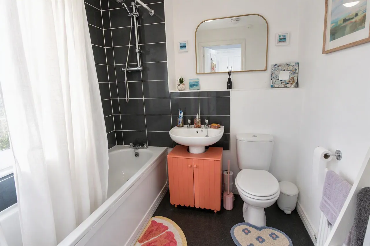 Halt Mews, Kingswinford, DY6, photo 12